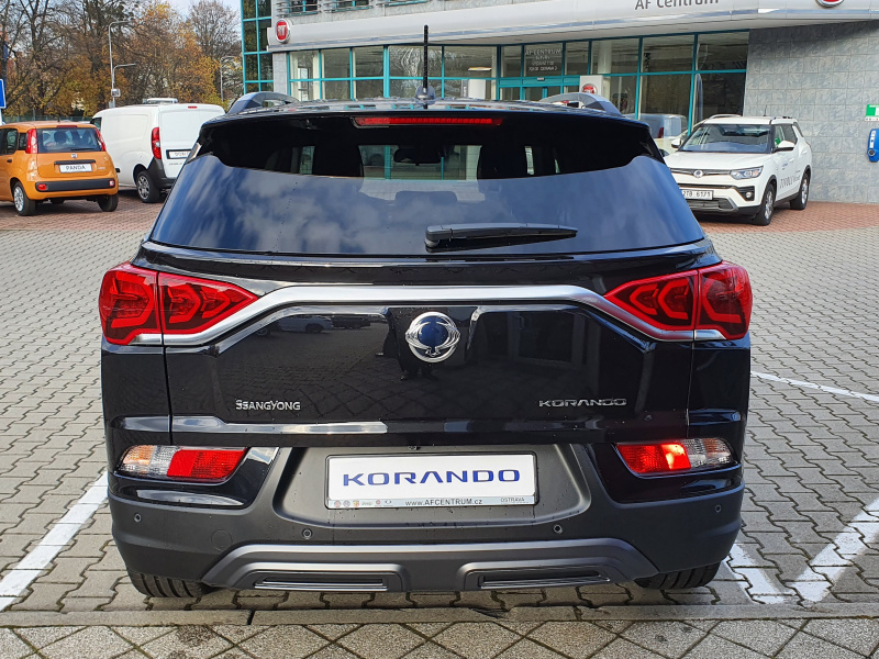 Korando STYLE+ 2WD MT (LAK)