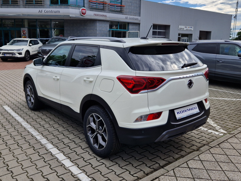 Korando STYLE+ 4WD AT(WAA)