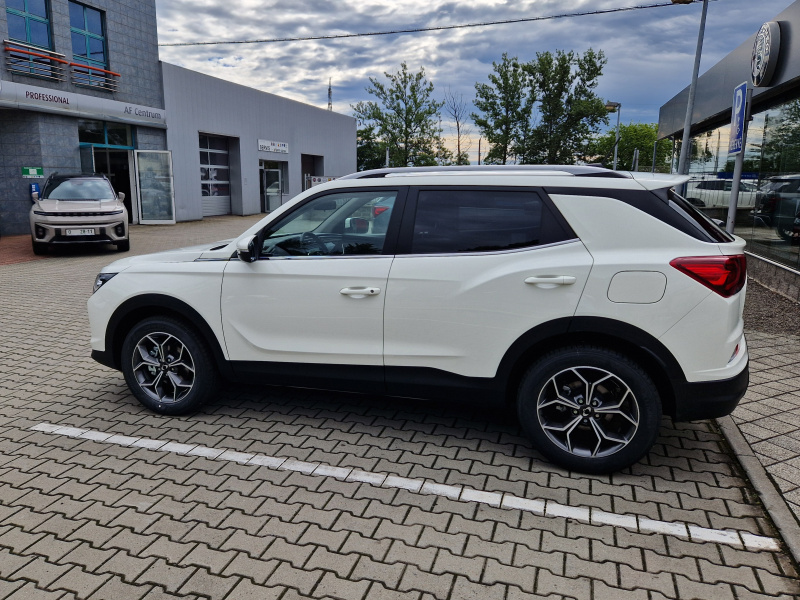 Korando STYLE+ 4WD AT(WAA)