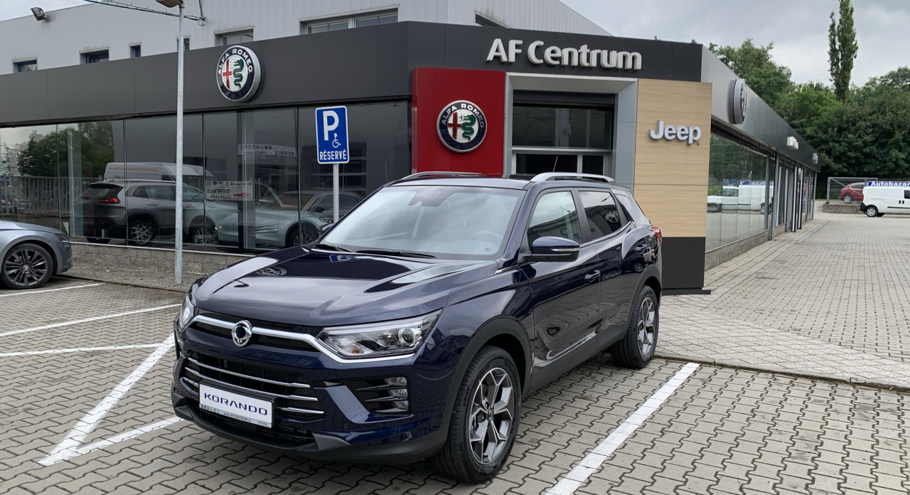 Korando STYLE+ 2WD AT (BAS) EBG