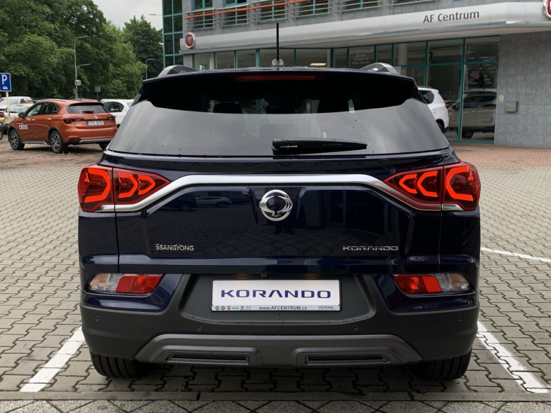 Korando STYLE+ 2WD AT (BAS) EBG