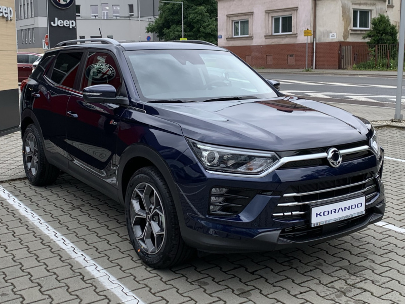 Korando STYLE+ 2WD AT (BAS) EBG