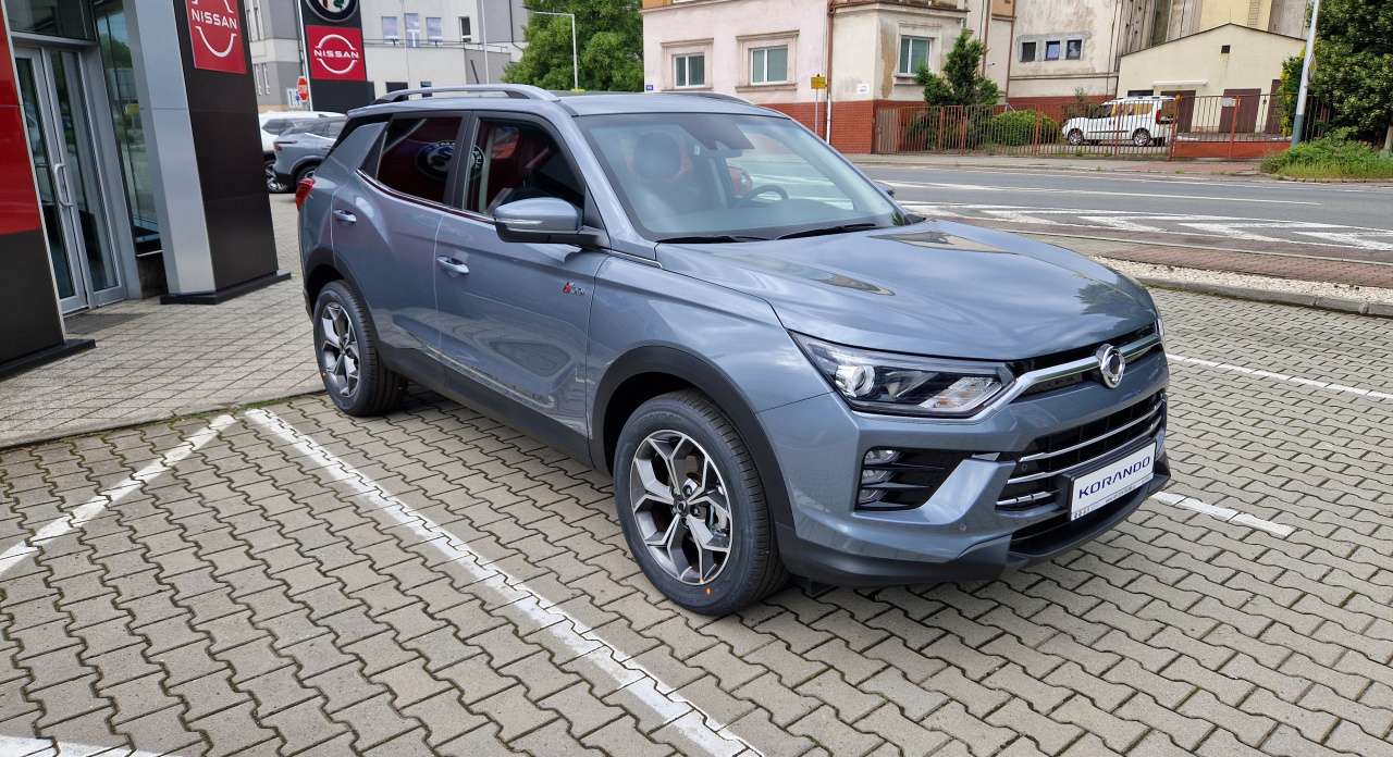 Korando STYLE+ 2WD AT (ADE)