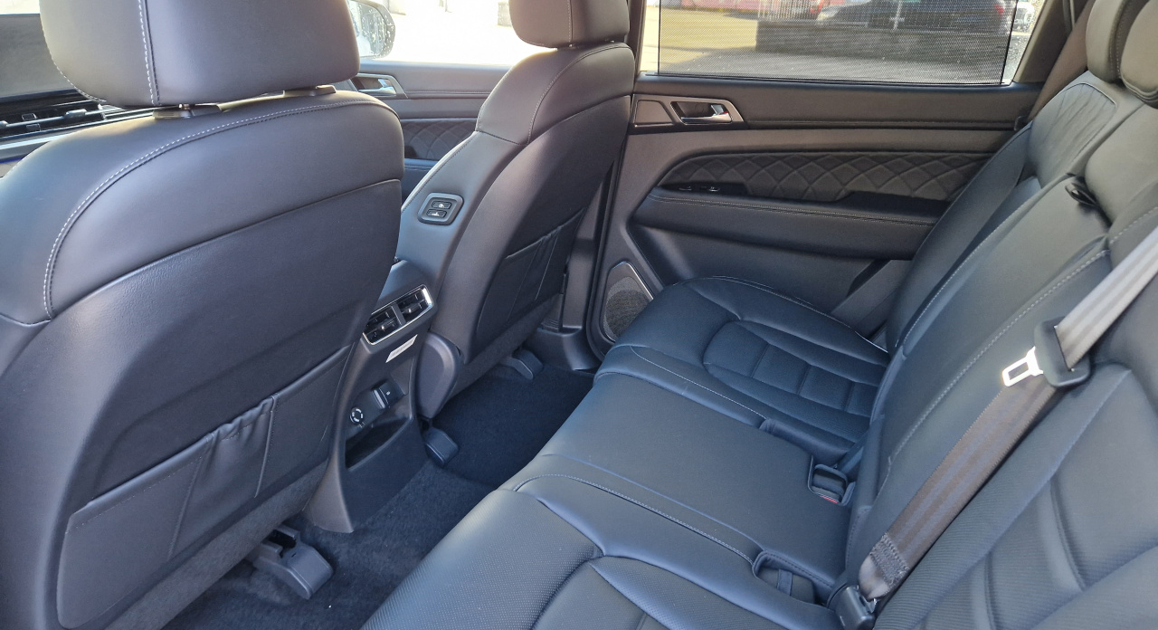 REXTON 2.2 PREMIUM+ (WAK)