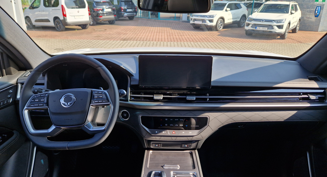 REXTON 2.2 PREMIUM+ (WAK)