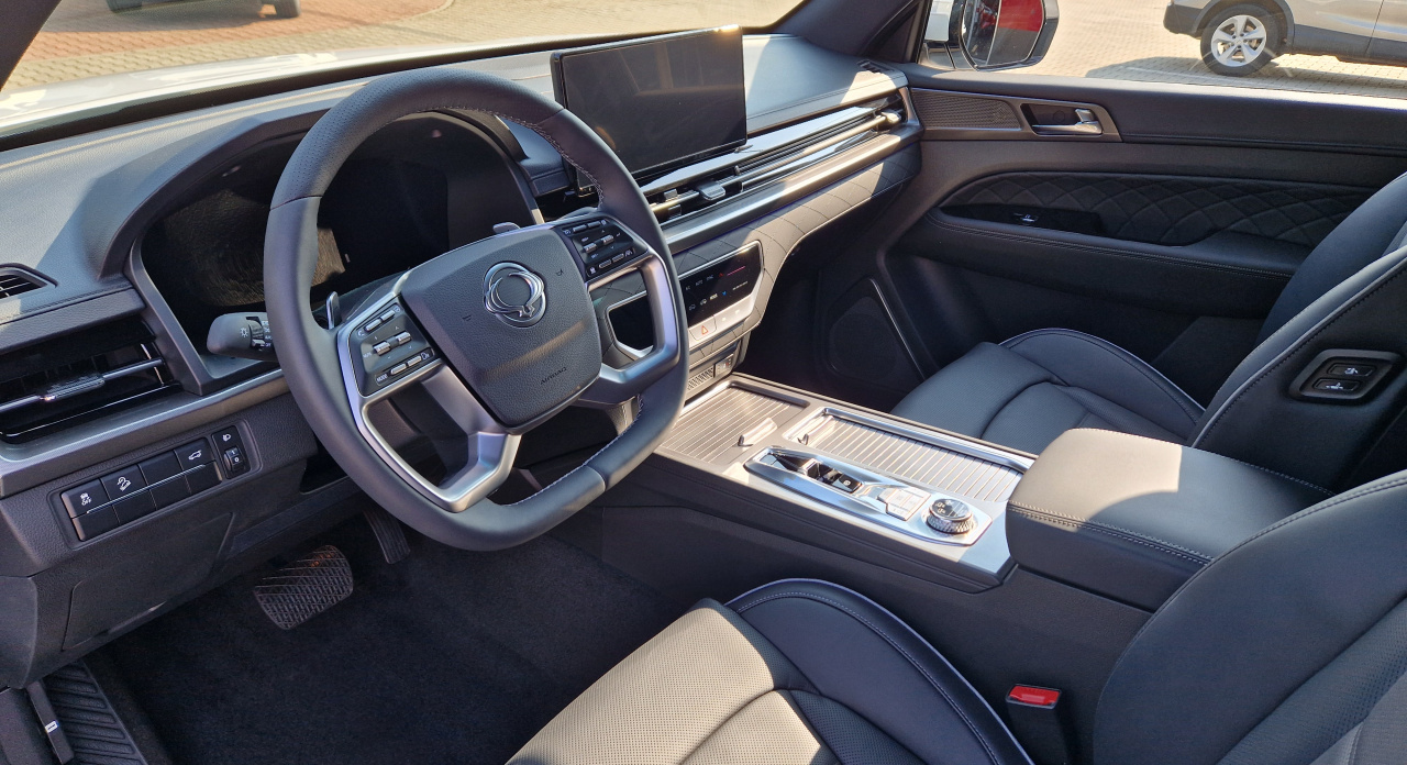 REXTON 2.2 PREMIUM+ (WAK)