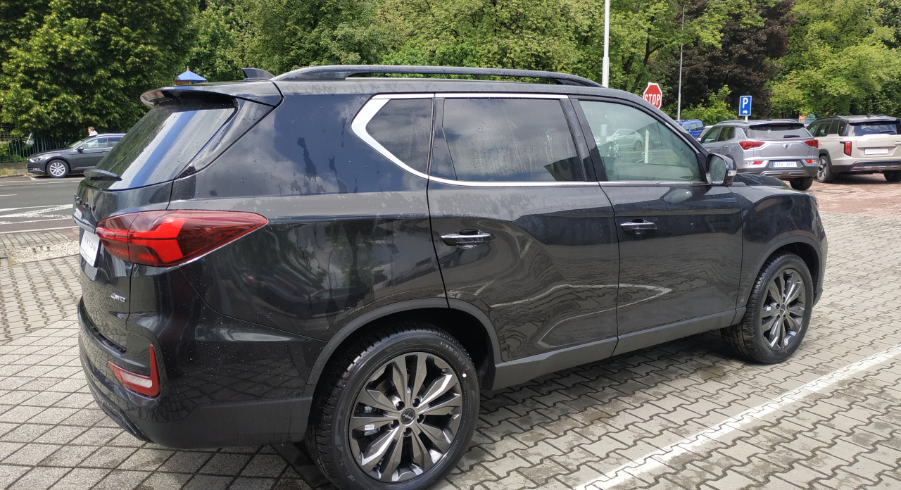 REXTON 2.2 PREMIUM+ Black Edition (LAK) 2