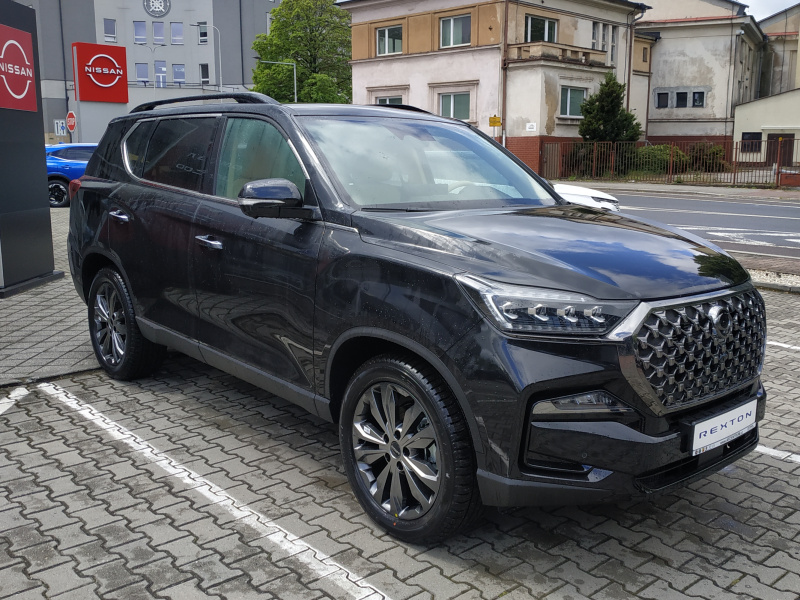 REXTON 2.2 PREMIUM+ Black Edition (LAK) 2
