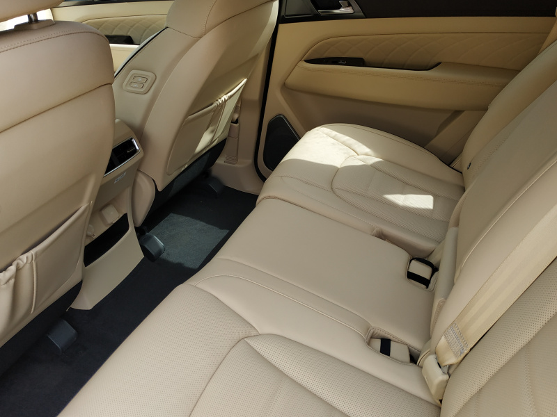 REXTON 2.2 PREMIUM+ Black Edition (LAK) 2