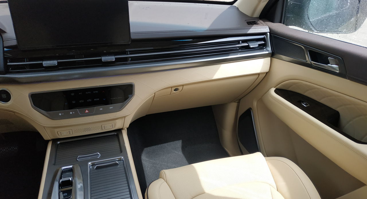 REXTON 2.2 PREMIUM+ Black Edition (LAK) 2