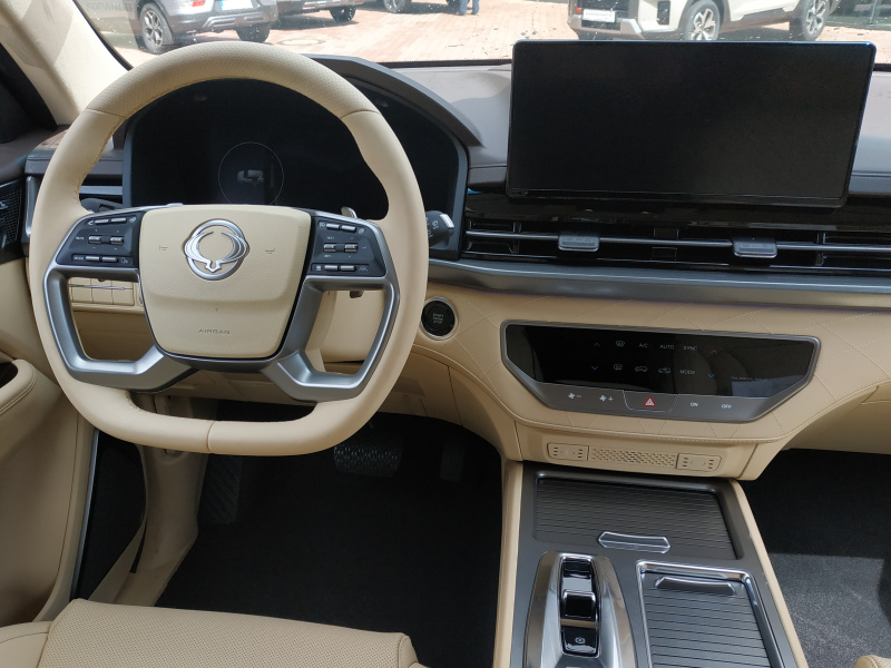 REXTON 2.2 PREMIUM+ Black Edition (LAK) 2