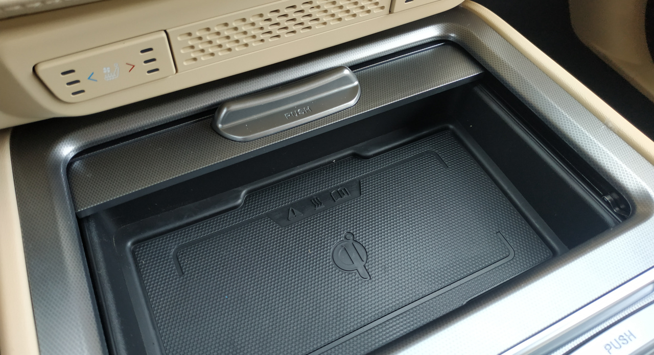 REXTON 2.2 PREMIUM+ Black Edition (LAK) 2