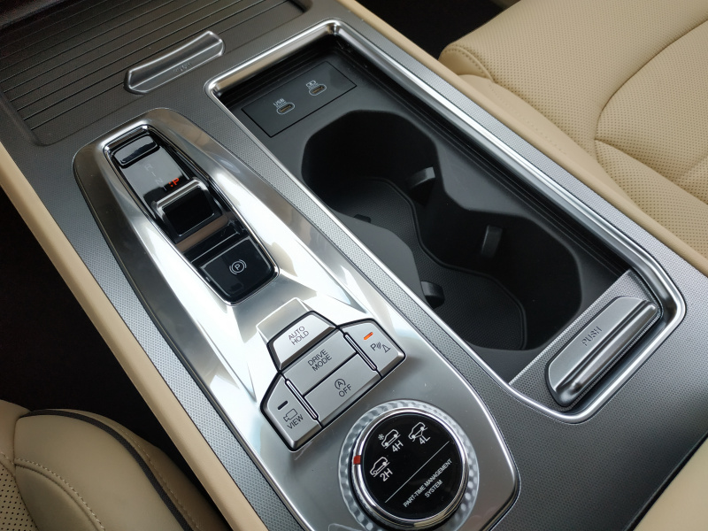 REXTON 2.2 PREMIUM+ Black Edition (LAK) 2