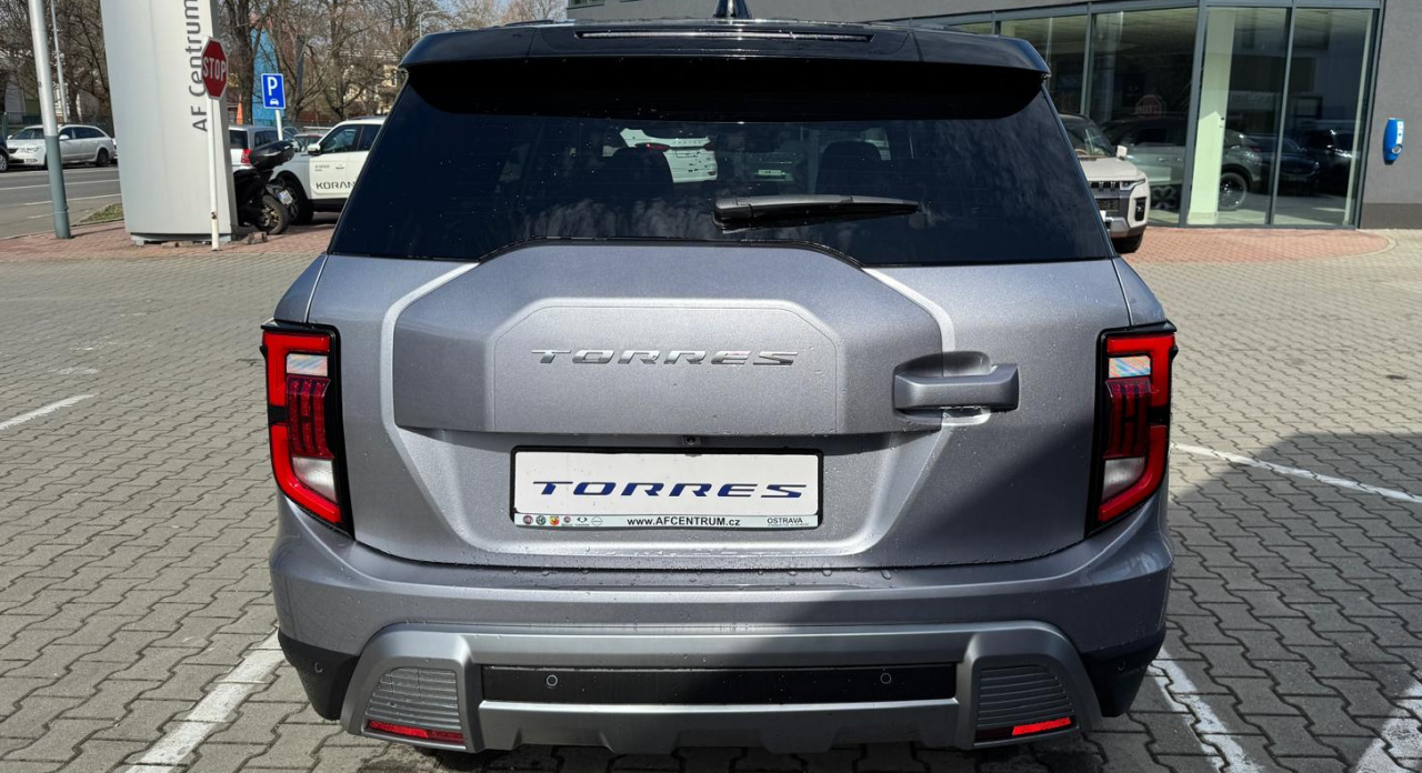 Torres CLEVER 4WD AT (ADE)