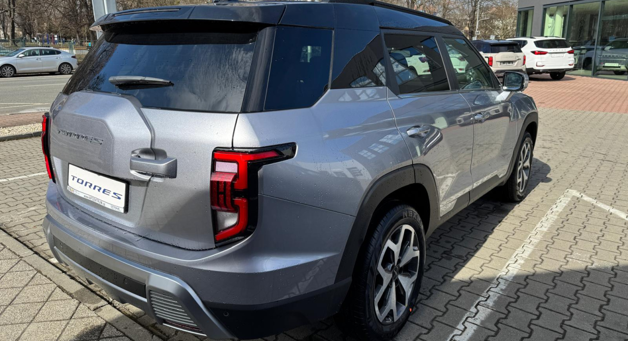 Torres CLEVER 4WD AT (ADE)