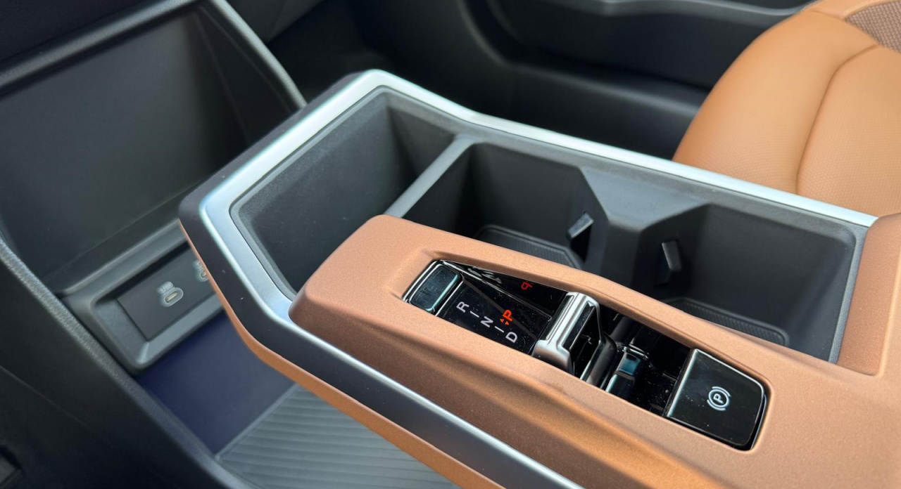 Torres CLEVER 4WD AT (ADE)