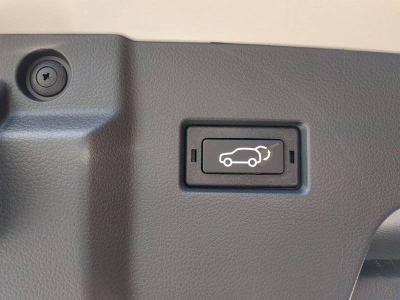 KGM Actyon PREMIUM 2WD AT EBL