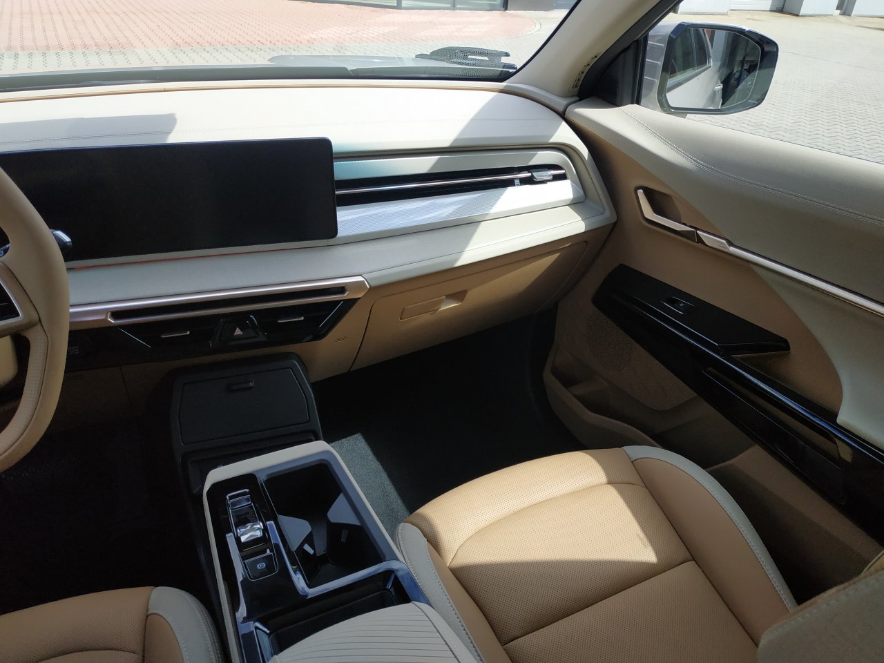 KGM Actyon PREMIUM 2WD AT EBL