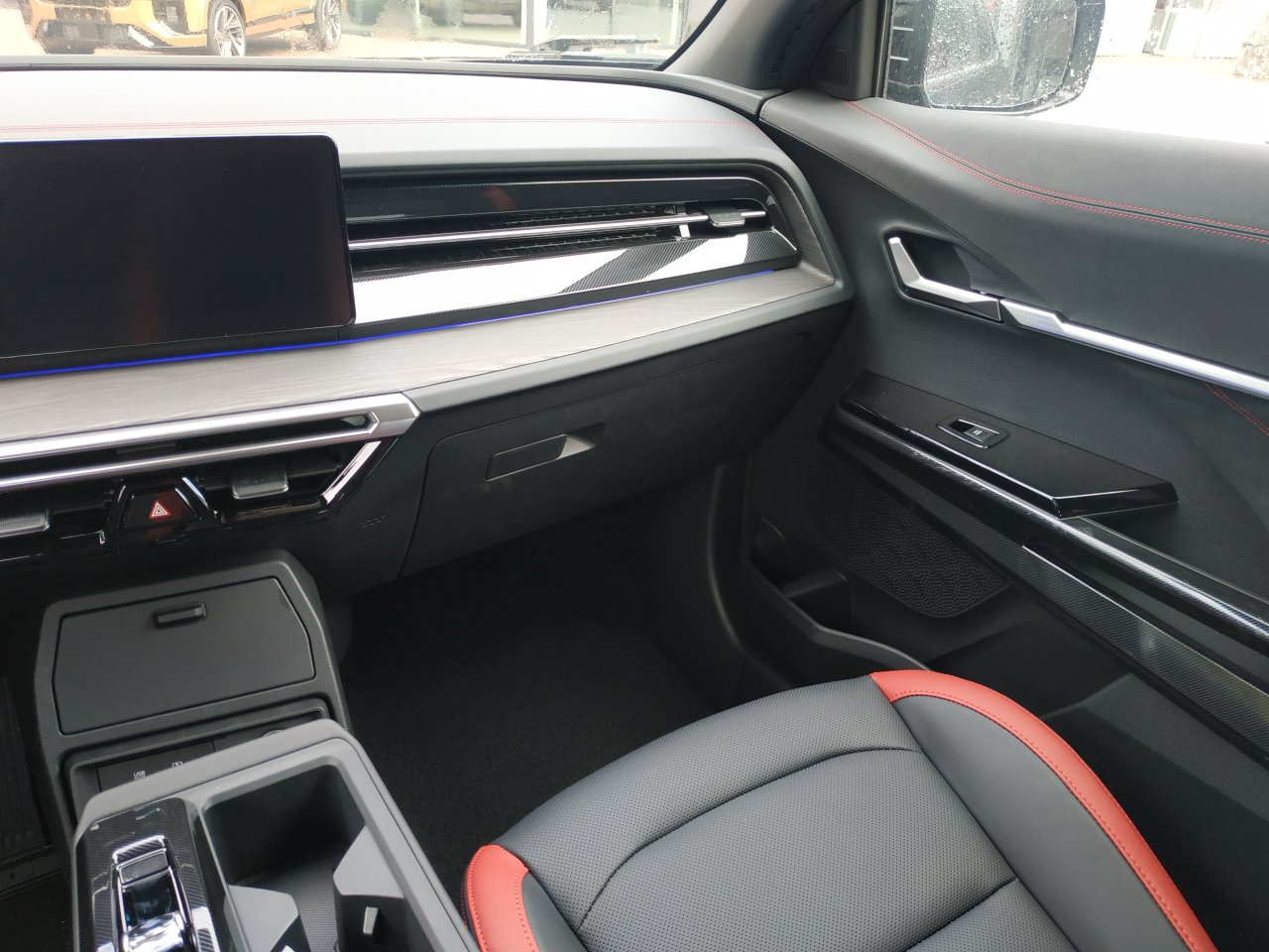 KGM Actyon PREMIUM 2WD AT LAK