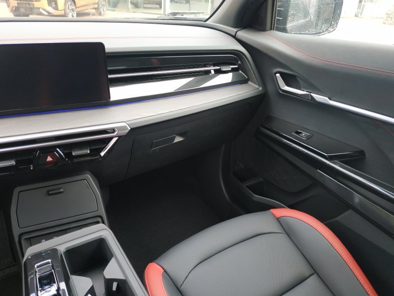 KGM Actyon PREMIUM 2WD AT LAK