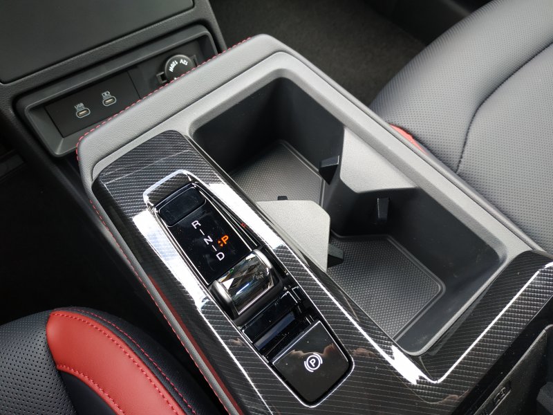 KGM Actyon PREMIUM 2WD AT LAK