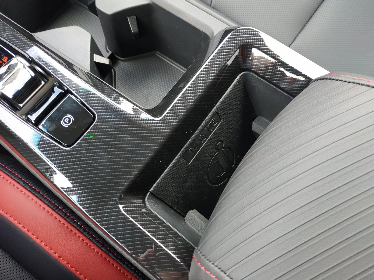 KGM Actyon PREMIUM 2WD AT LAK