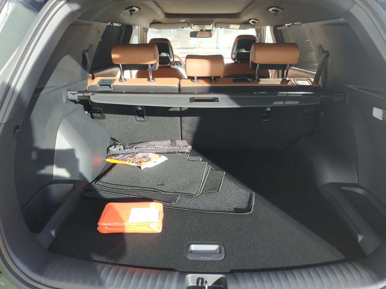 Torres HEV CLEVER 2WD AT (GAO)