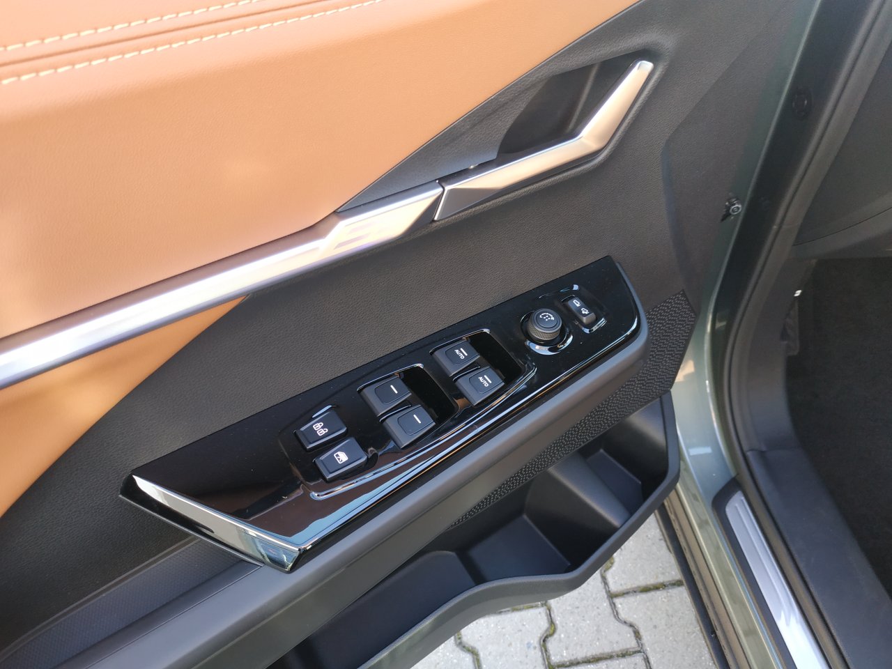 Torres HEV CLEVER 2WD AT (GAO)