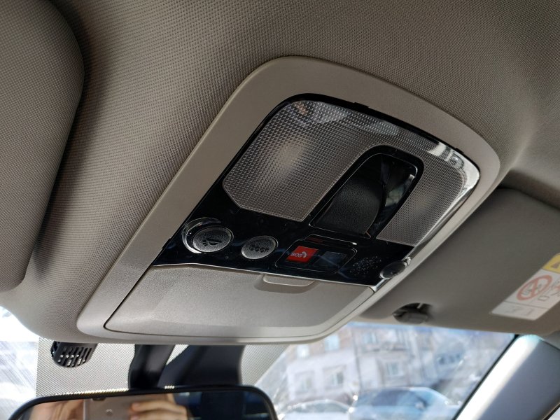 Korando STYLE+ 2WD MT (EBL) (D)