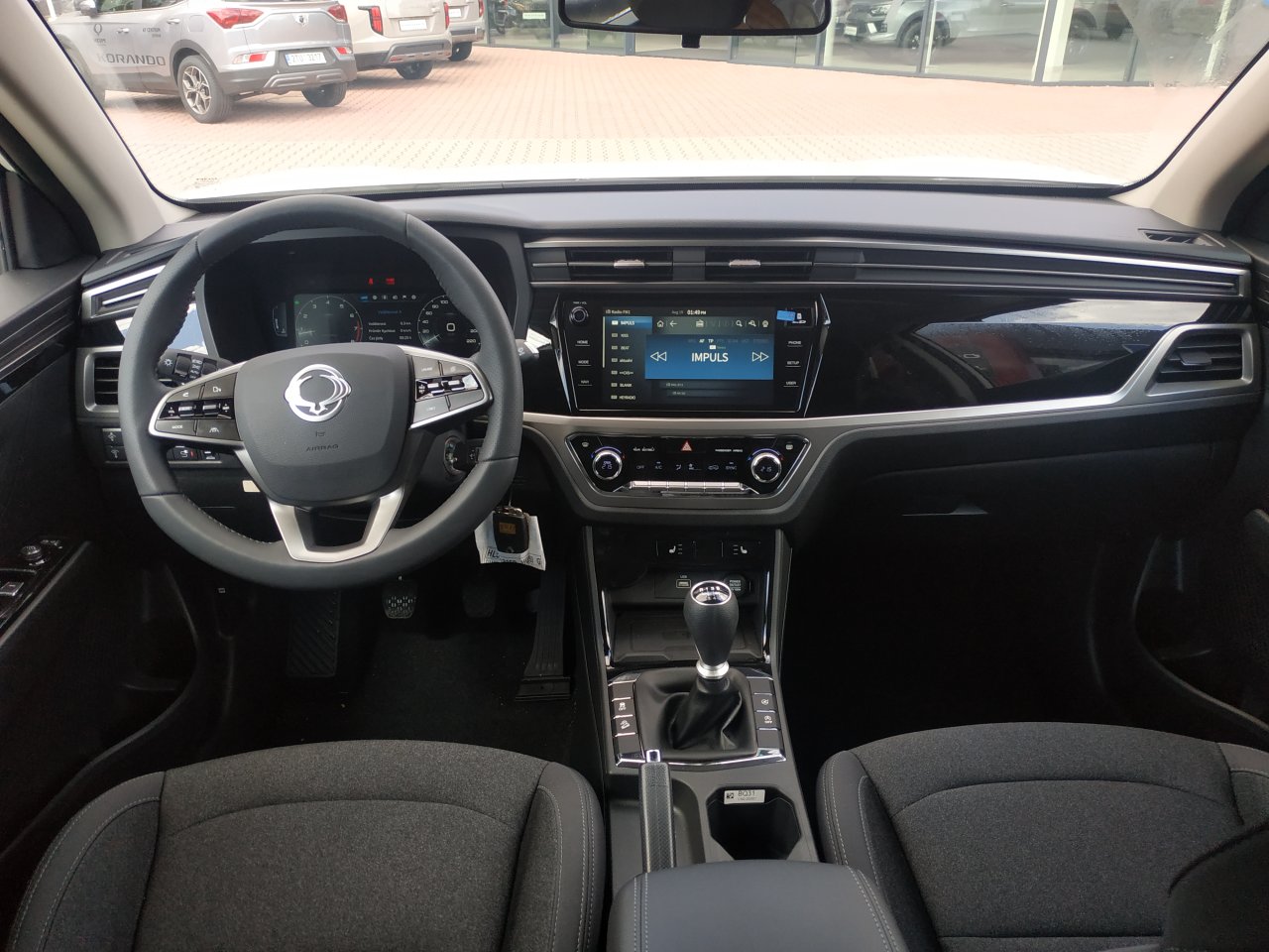 Korando STYLE+ 2WD MT (WAA)