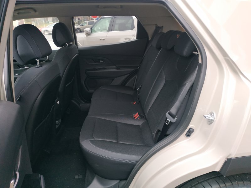 Korando STYLE+ 2WD MT (EBL) (4663)