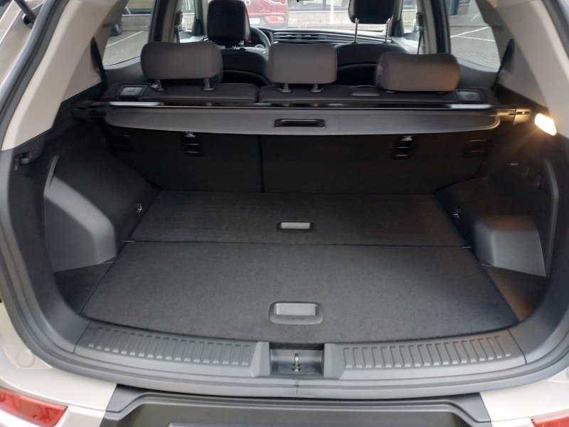 Korando STYLE+ 2WD MT (EBL) (4655)