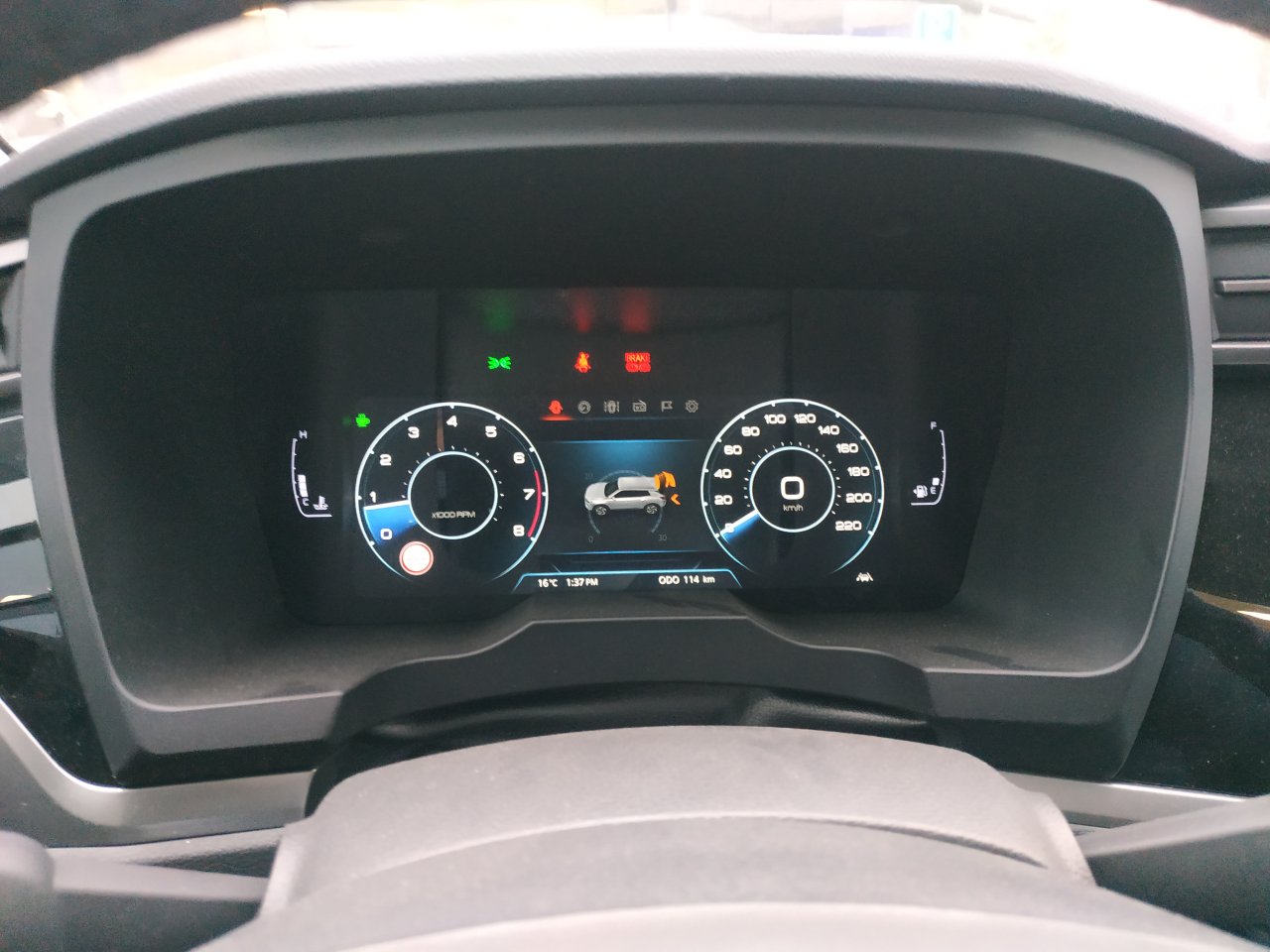 Korando STYLE+ 2WD MT (EBL) (4655)