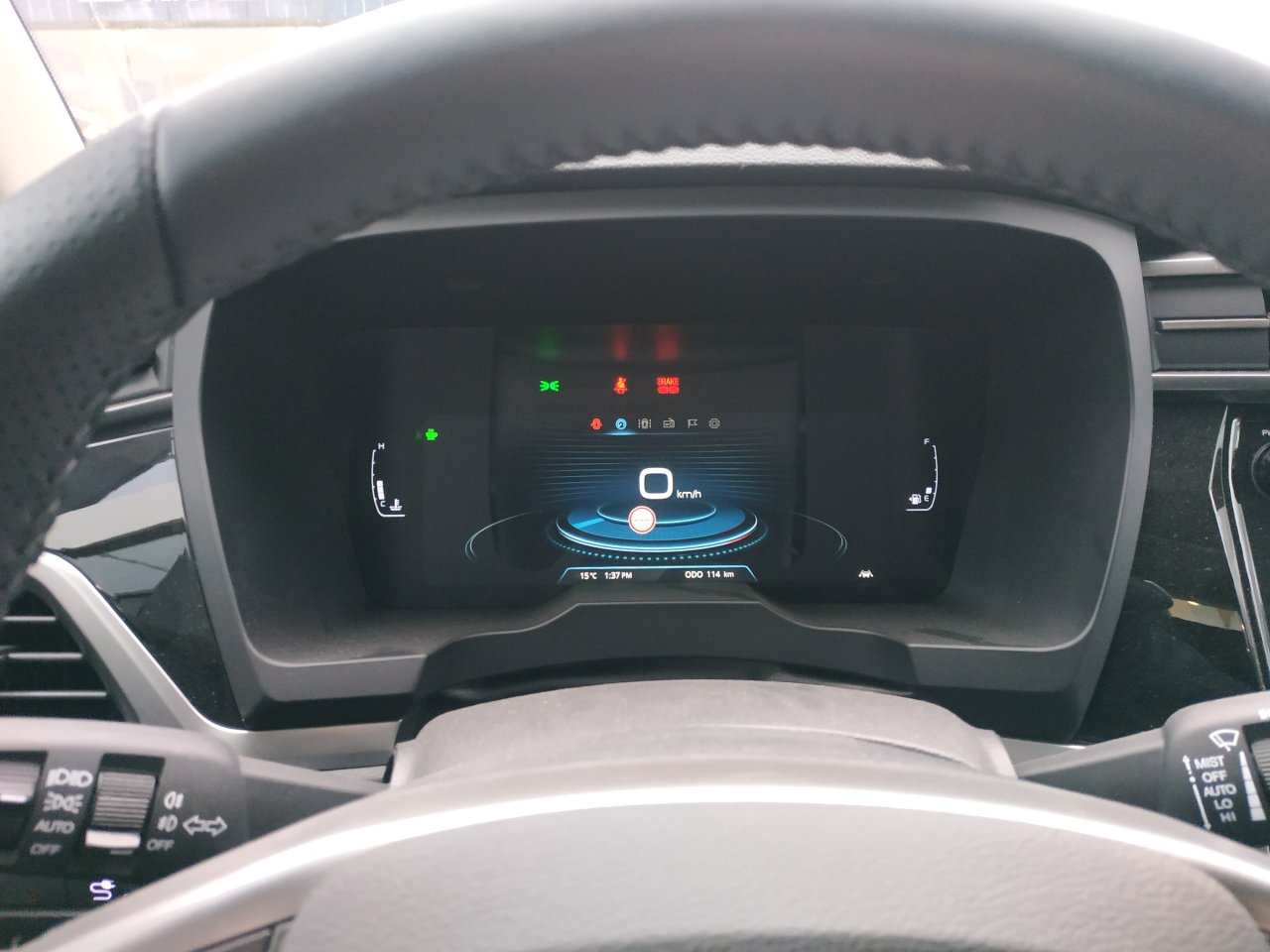 Korando STYLE+ 2WD MT (EBL) (4655)