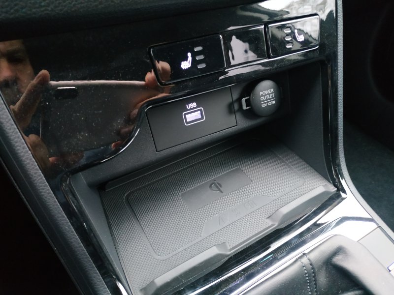 Korando STYLE+ 2WD MT (EBL) (4655)