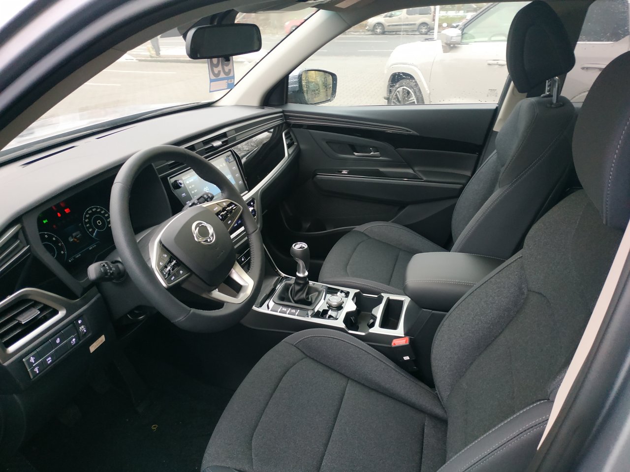 Korando STYLE+ 4WD MT MY25 (ADE) (1559)