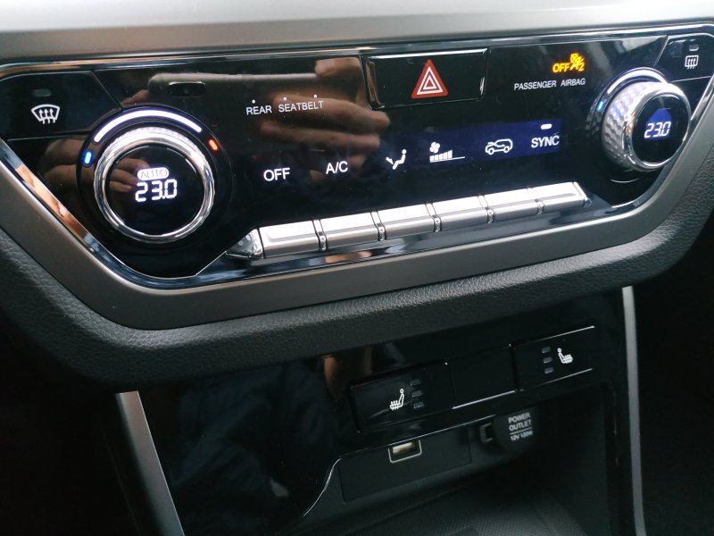 Korando STYLE+ 4WD MT MY25 (ADE) (1559)