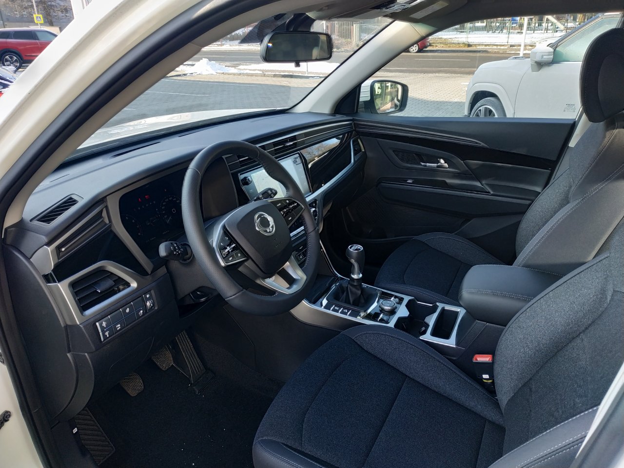 Korando STYLE+ 4WD MT MY25 (WAA) (1571)