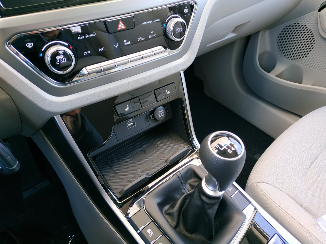 Korando STYLE+ 4WD MT (WAA) (5034)