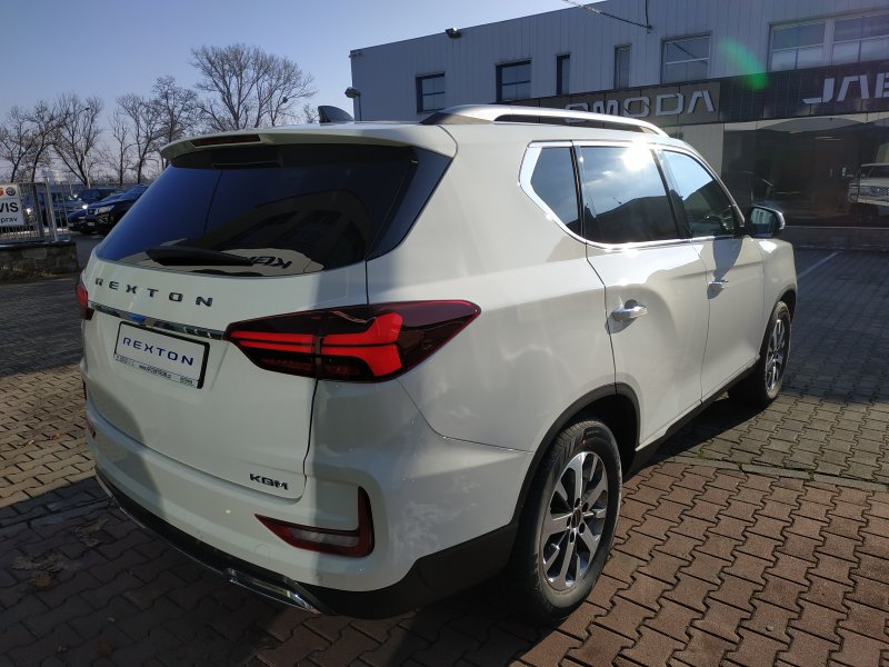 REXTON 2.2 CLUB+ (WAA) 7 (9438)