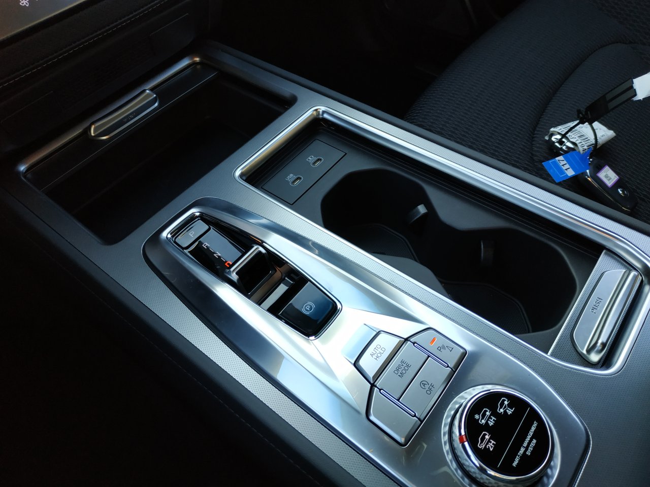 REXTON 2.2 CLUB+ (WAA) 7 (9438)