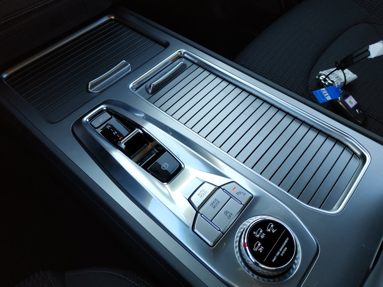 REXTON 2.2 CLUB+ (WAA) 7 (9438)