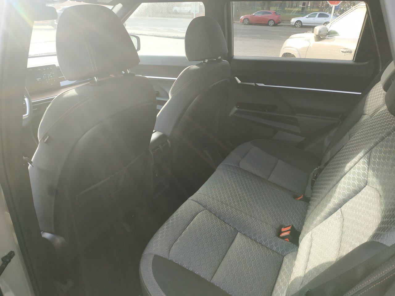 Torres CLUB+ 2WD AT (EBL)