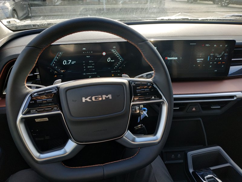 Torres CLUB+ 2WD AT (EBL)