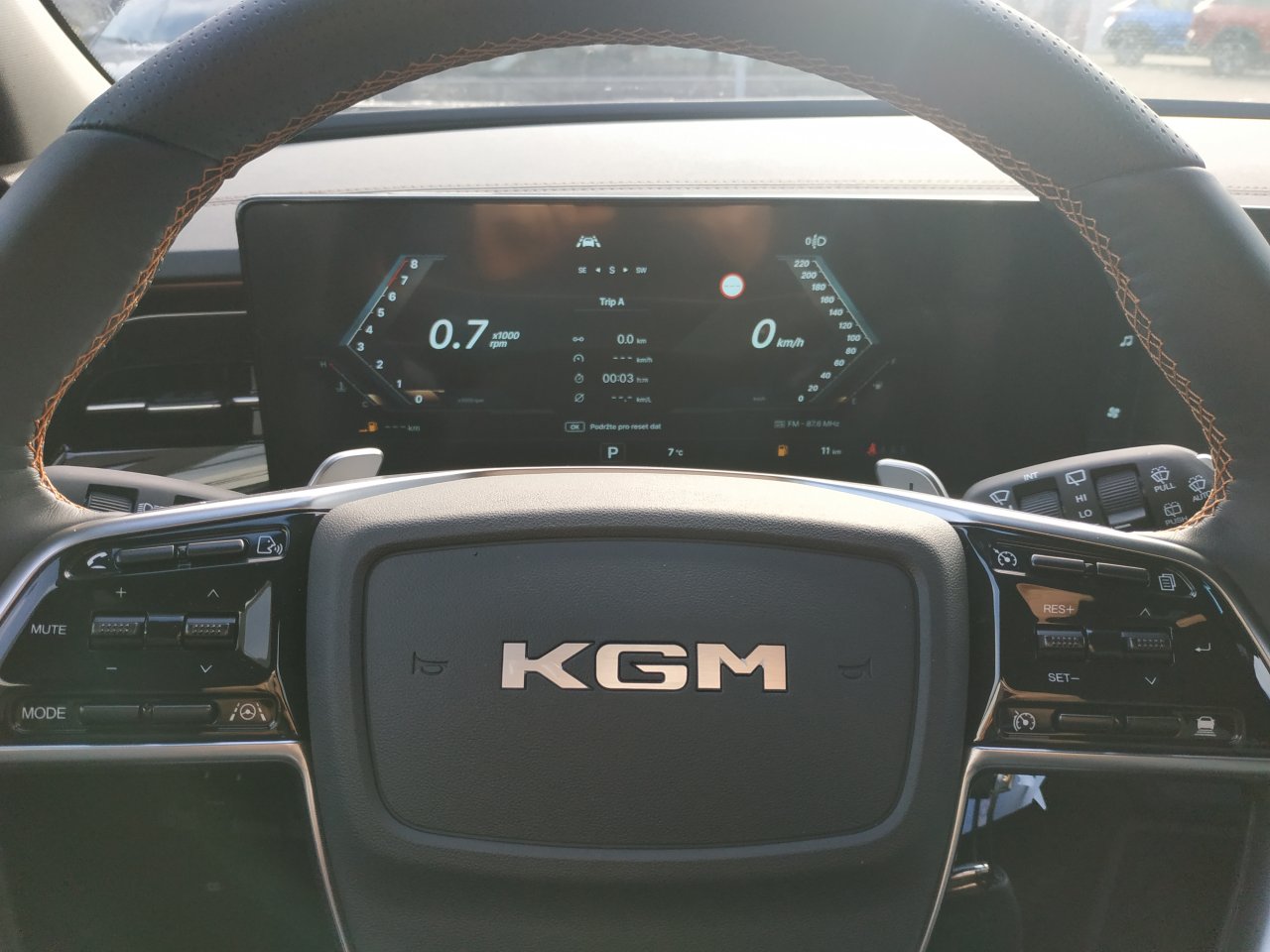 Torres CLUB+ 2WD AT (EBL)