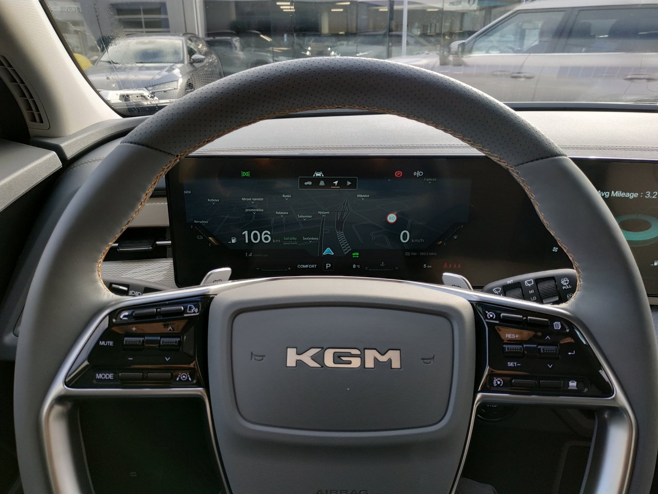 Torres HEV STYLE B.E. 2WD AT (LAK)