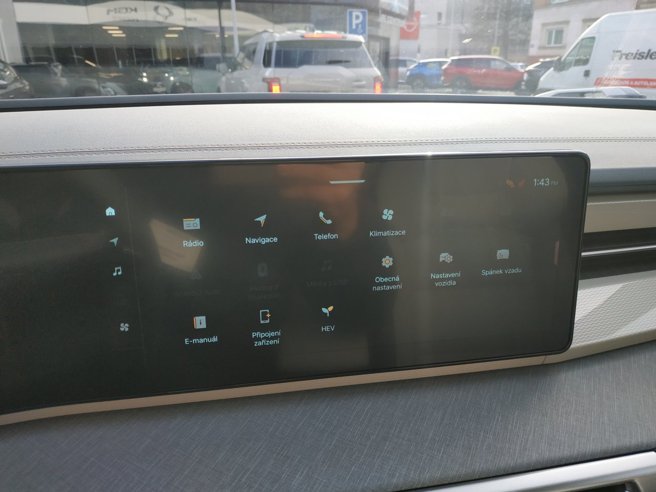 Torres HEV STYLE B.E. 2WD AT (LAK)