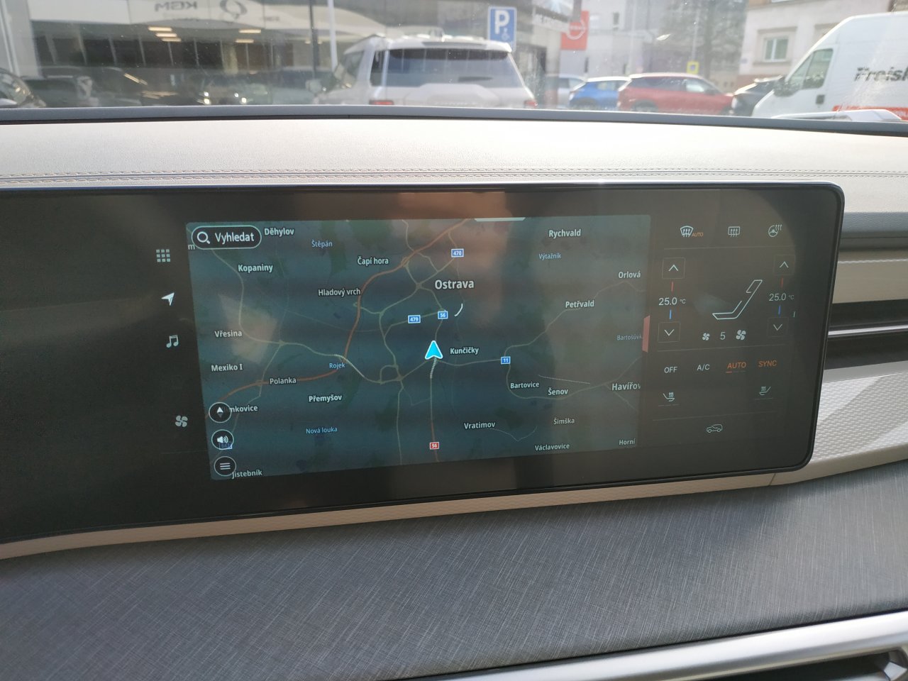 Torres HEV STYLE B.E. 2WD AT (LAK)