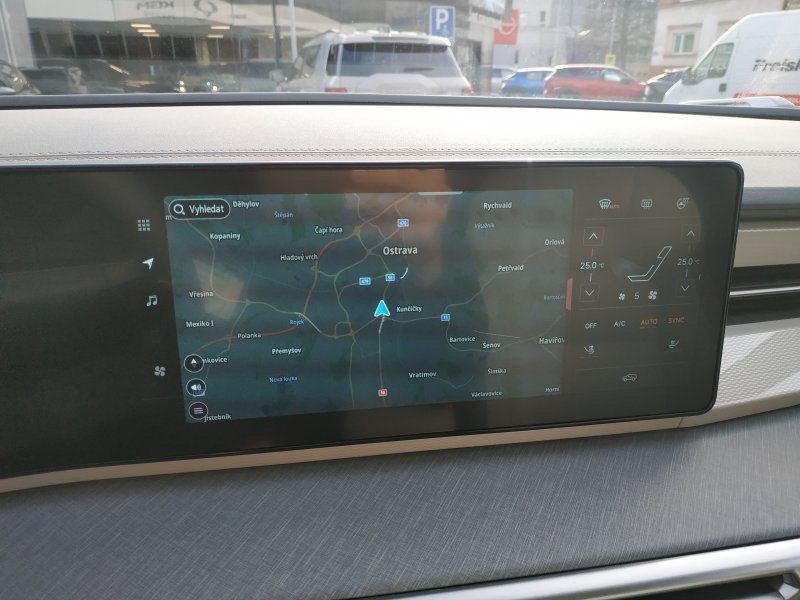 Torres HEV STYLE B.E. 2WD AT (LAK)