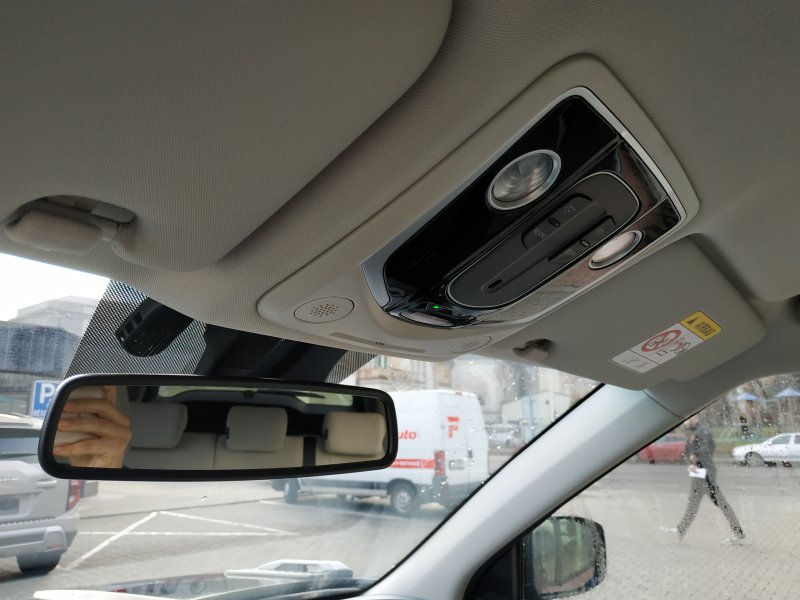 Torres HEV STYLE B.E. 2WD AT (LAK)